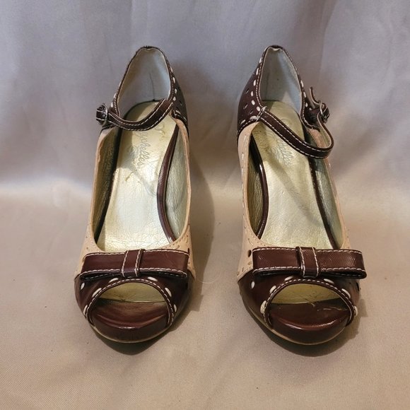 Seychelles Peep Toe Leather Pump - Picture 4 of 7